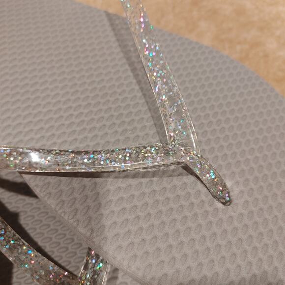 Old Navy size 11 NWOT Grey Gray Flip Flops Sparkle Summertime Cute Wedding - Picture 7 of 9